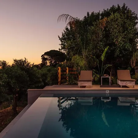 Casaelia Aparthotel
